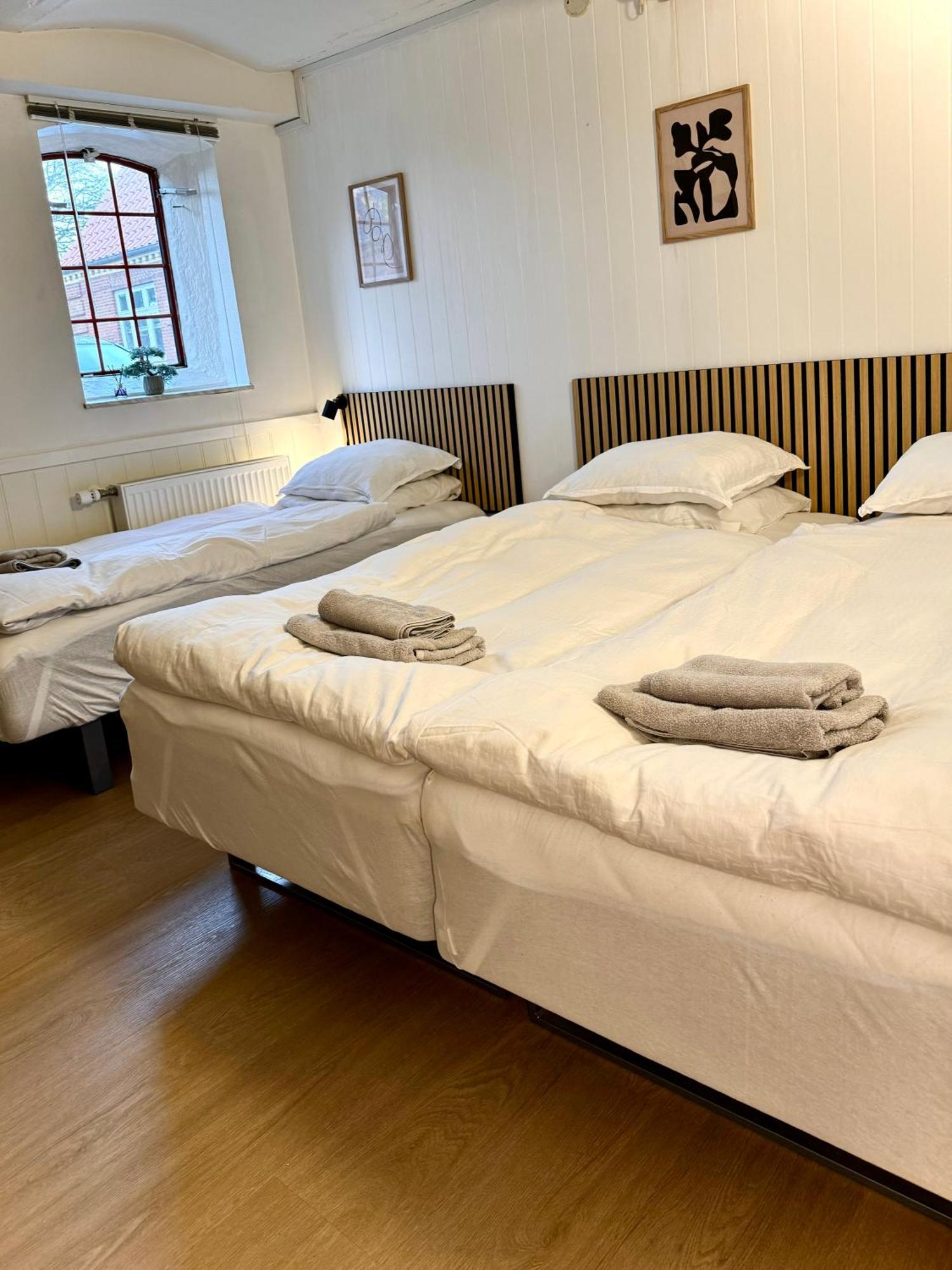 Bb Esbjerg Bed & Breakfast Exterior photo