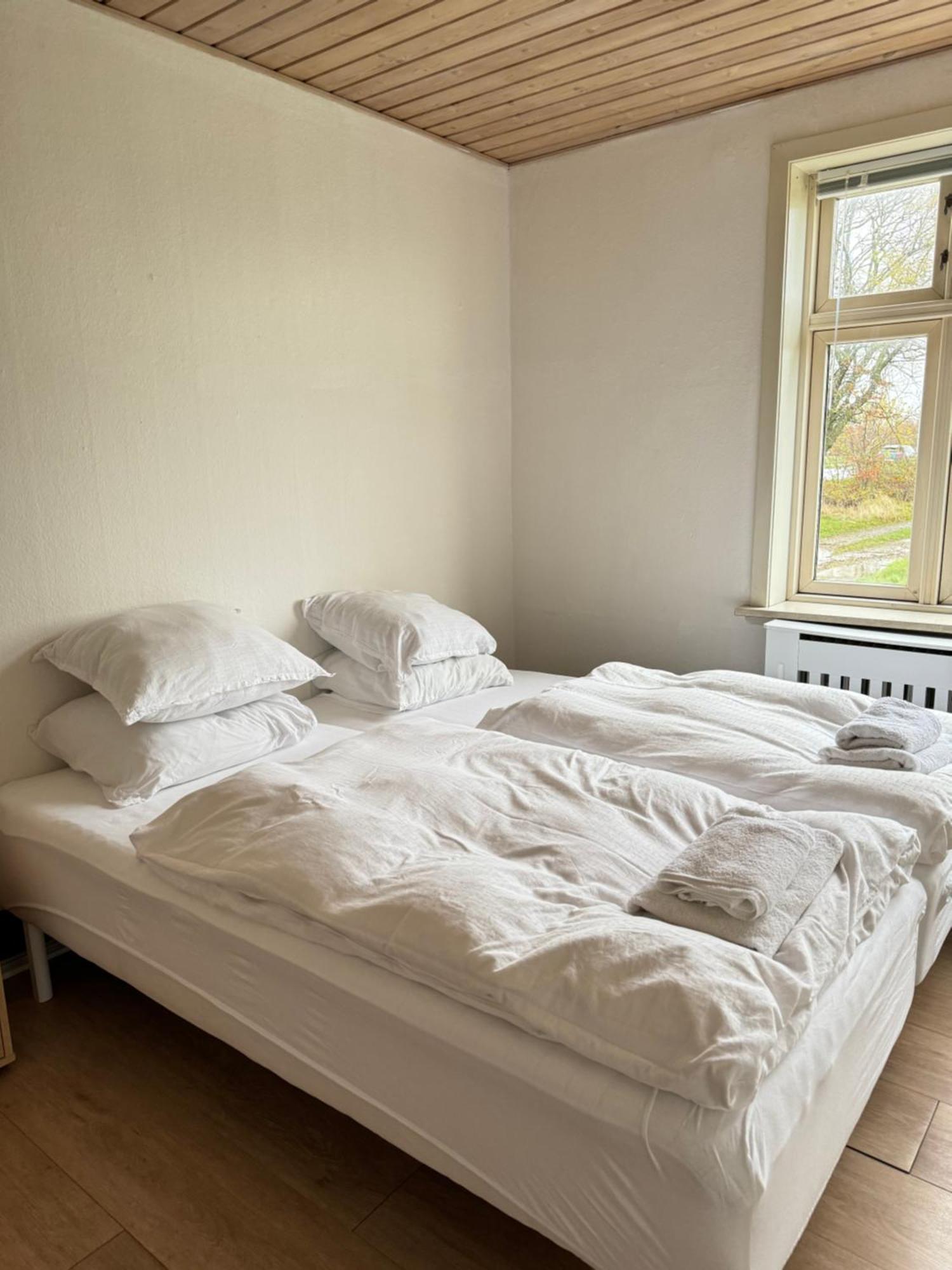 Bb Esbjerg Bed & Breakfast Room photo