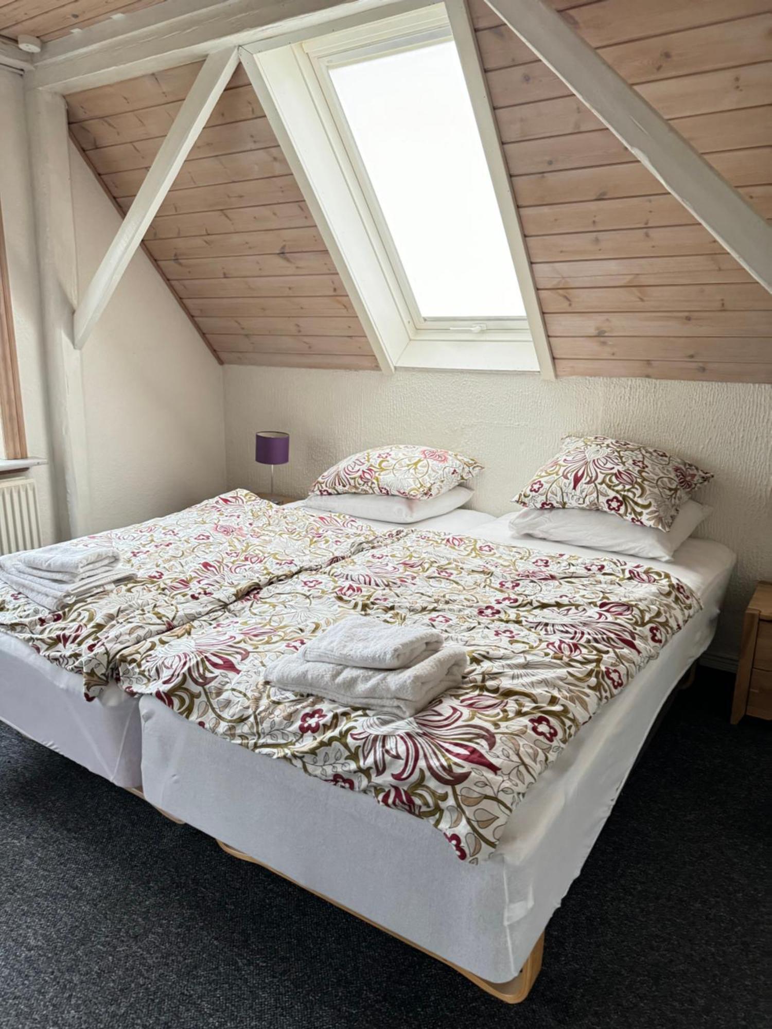 Bb Esbjerg Bed & Breakfast Room photo