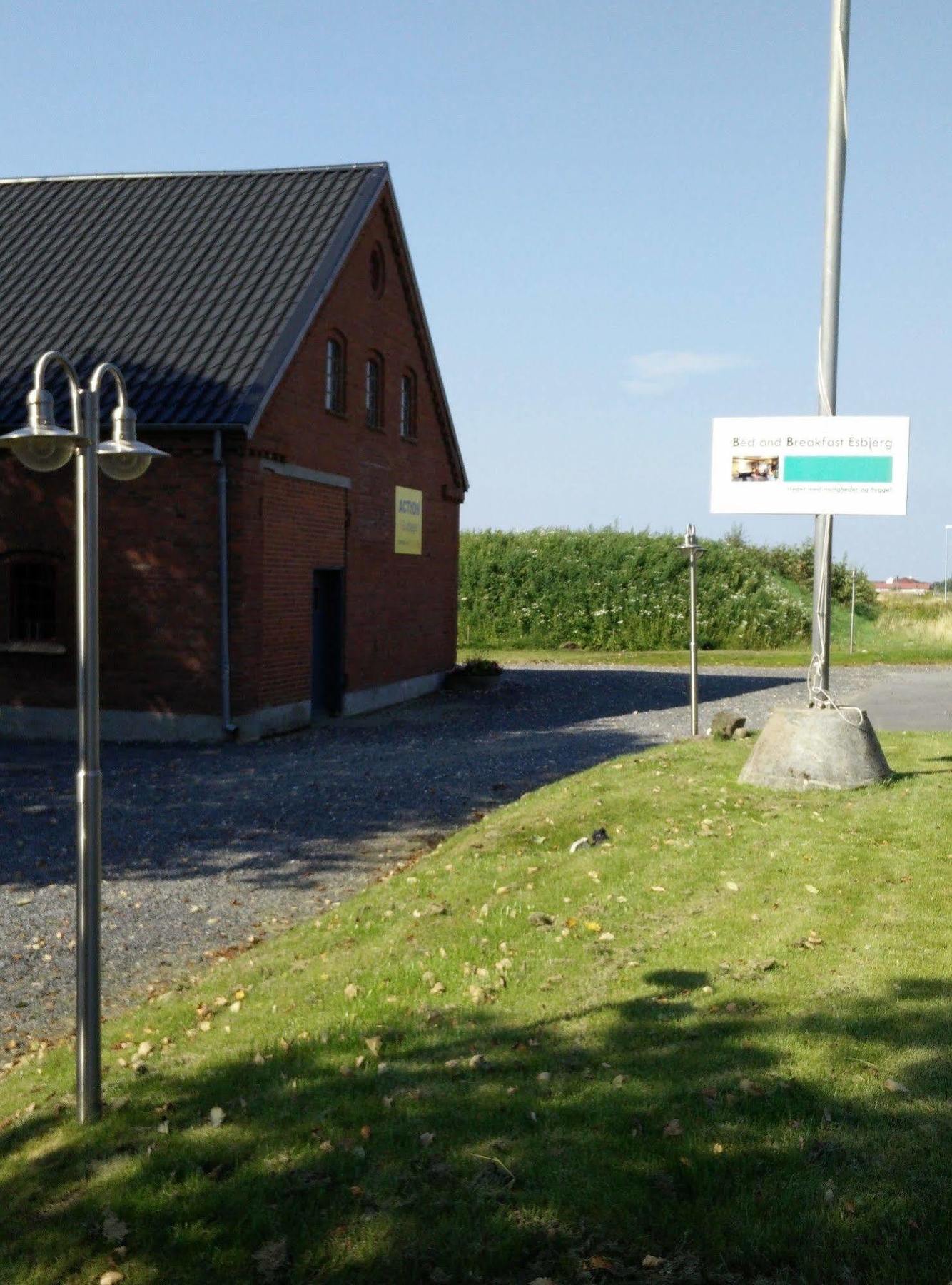 Bb Esbjerg Bed & Breakfast Exterior photo